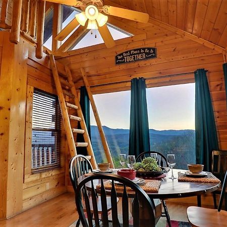 A Natural High Pigeon Forge Exterior photo