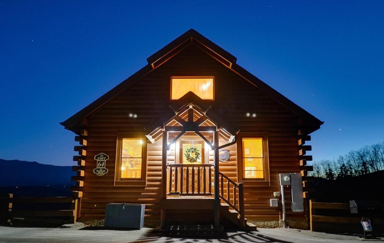 A Natural High Pigeon Forge Exterior photo